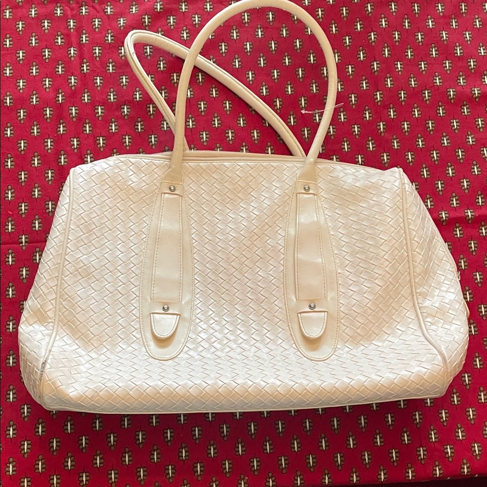 Jessica Simpson White Woven Tote